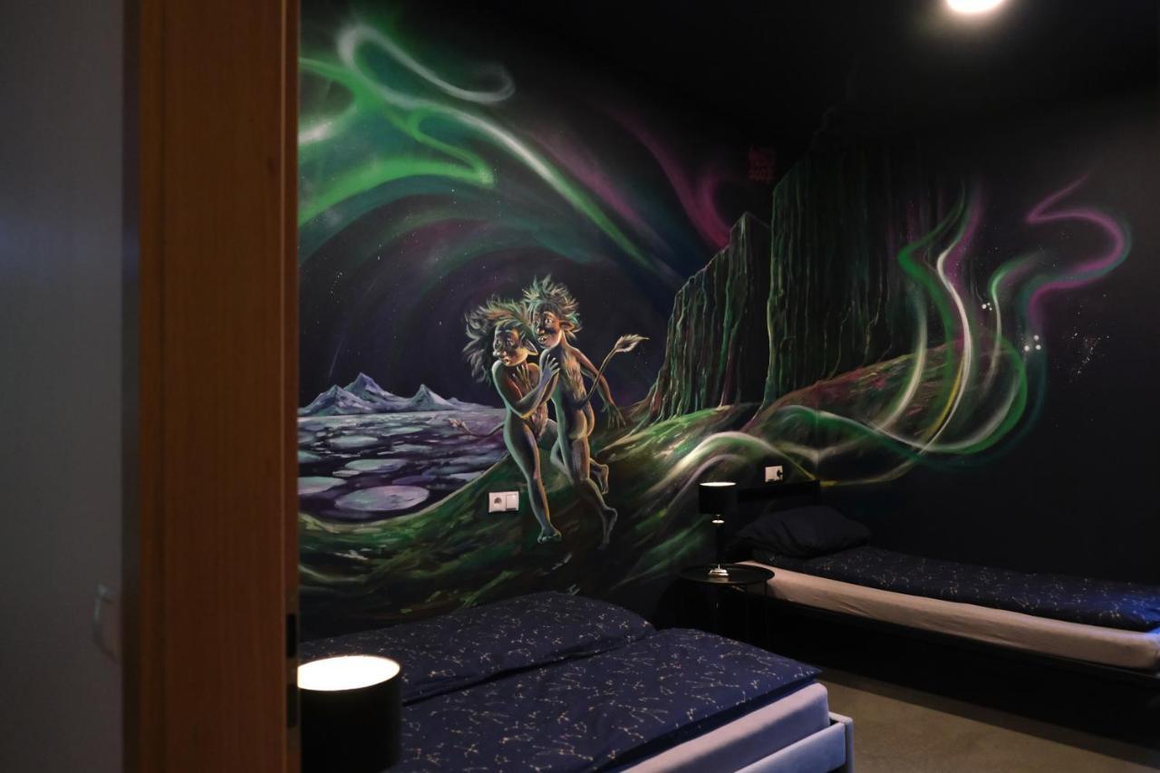 הליסנדור The Freezer Hostel & Culture Center מראה חיצוני תמונה