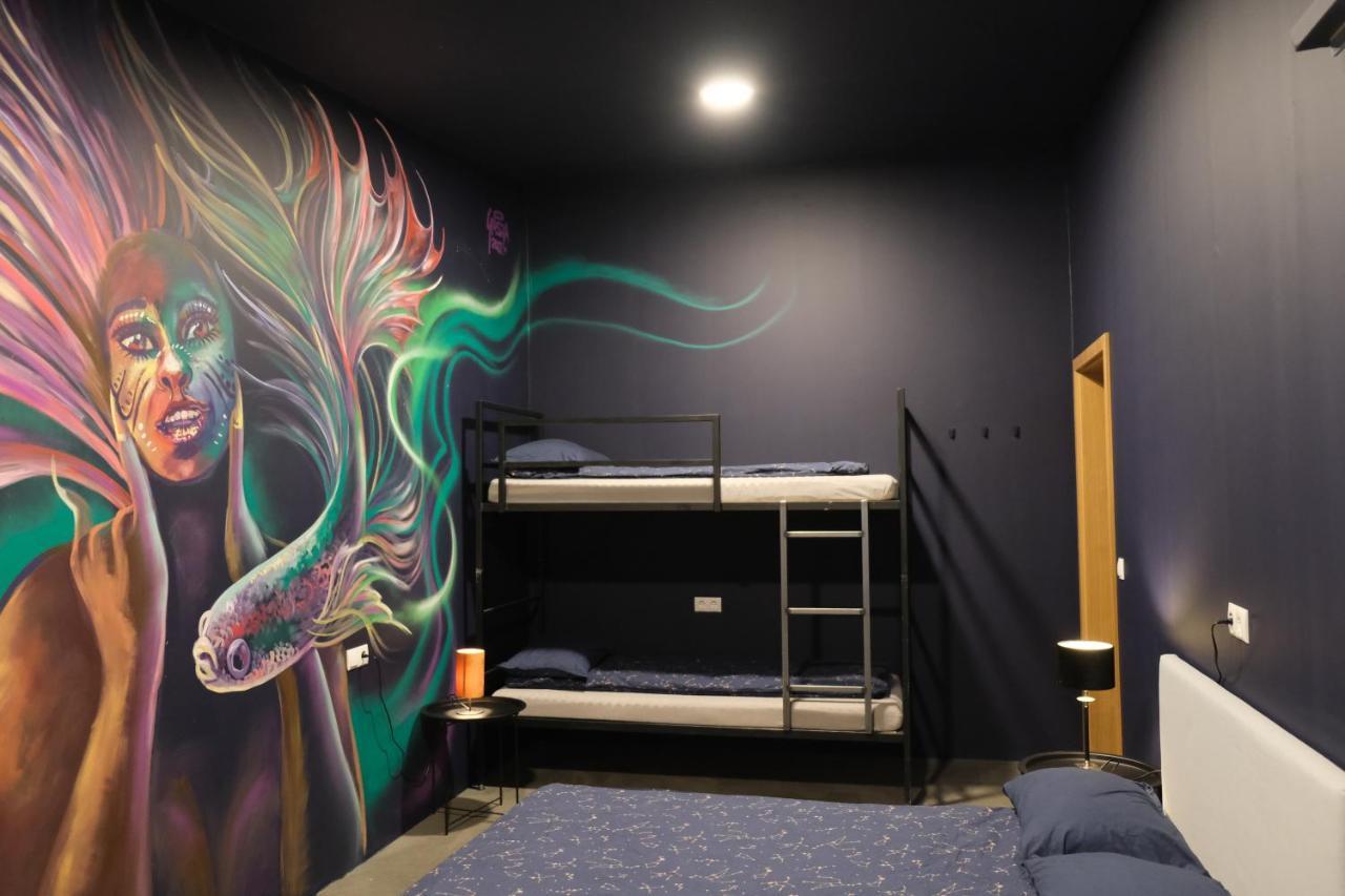 הליסנדור The Freezer Hostel & Culture Center מראה חיצוני תמונה